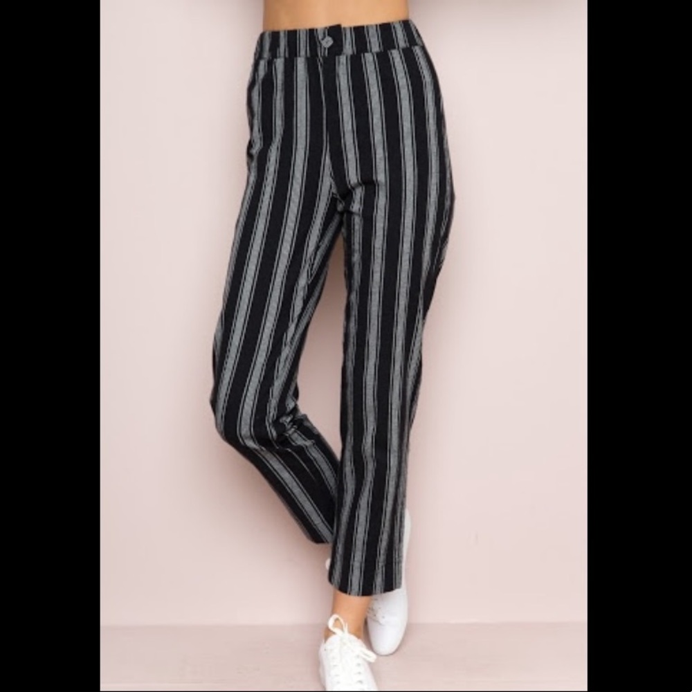 Brandy Melville Stripped Pants Slight Crop Cute